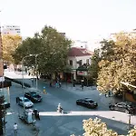 Barrikada Str Modern Apartments - The Nest